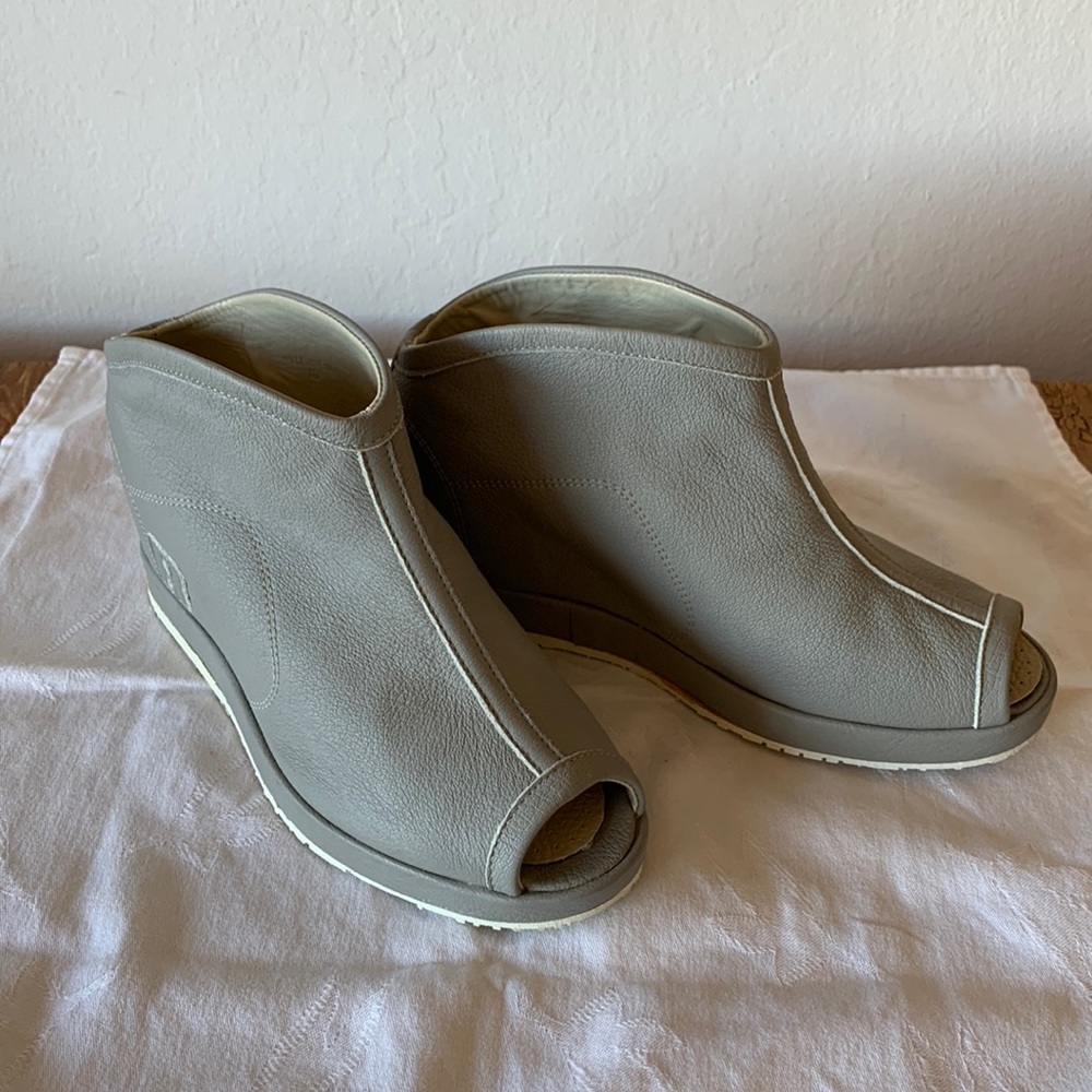 Rucoline Italian Leather Peep Toe Booties with built in Wedge - size 40